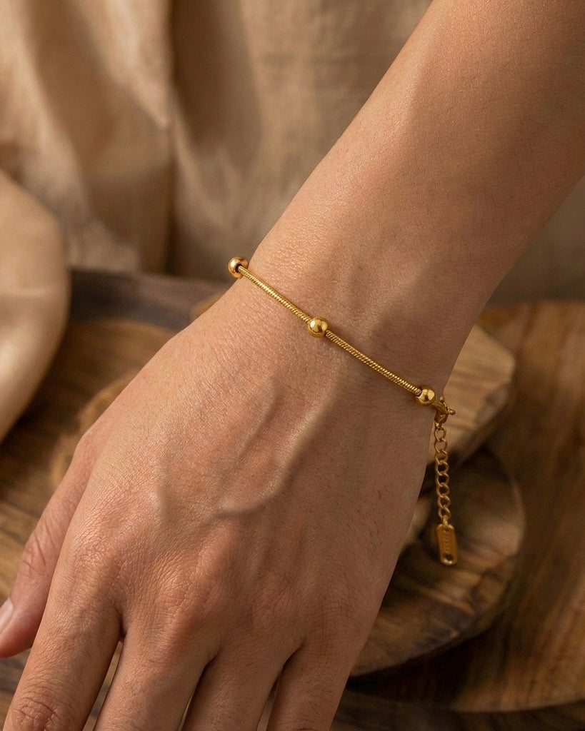 Orbit Line Bracelet
