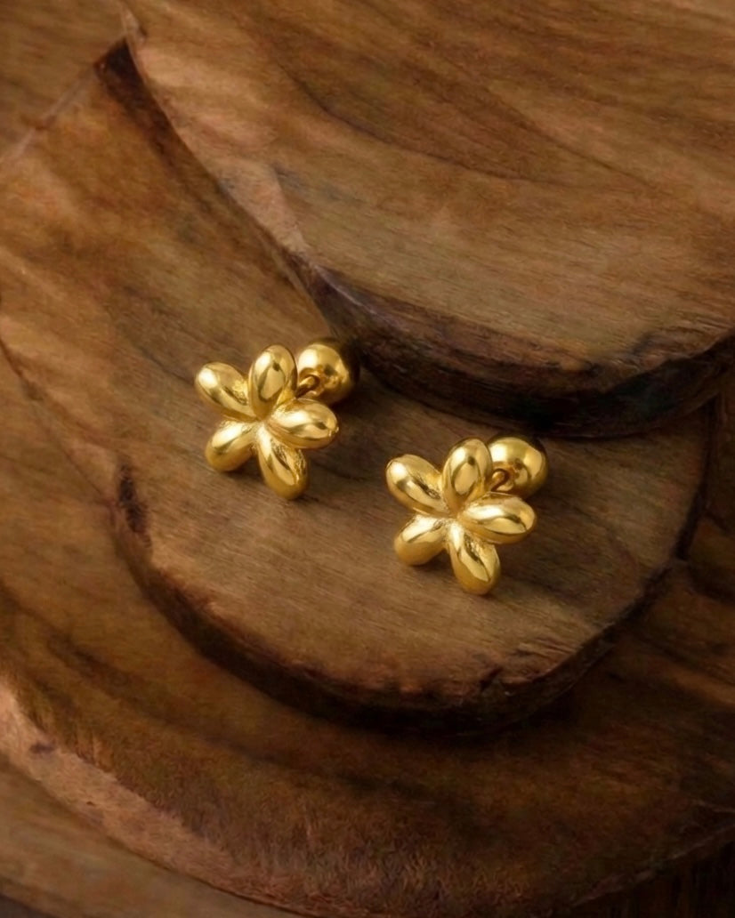 Soft Bloom Earrings