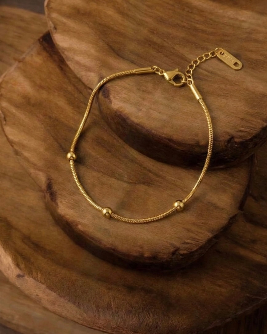 Orbit Line Bracelet